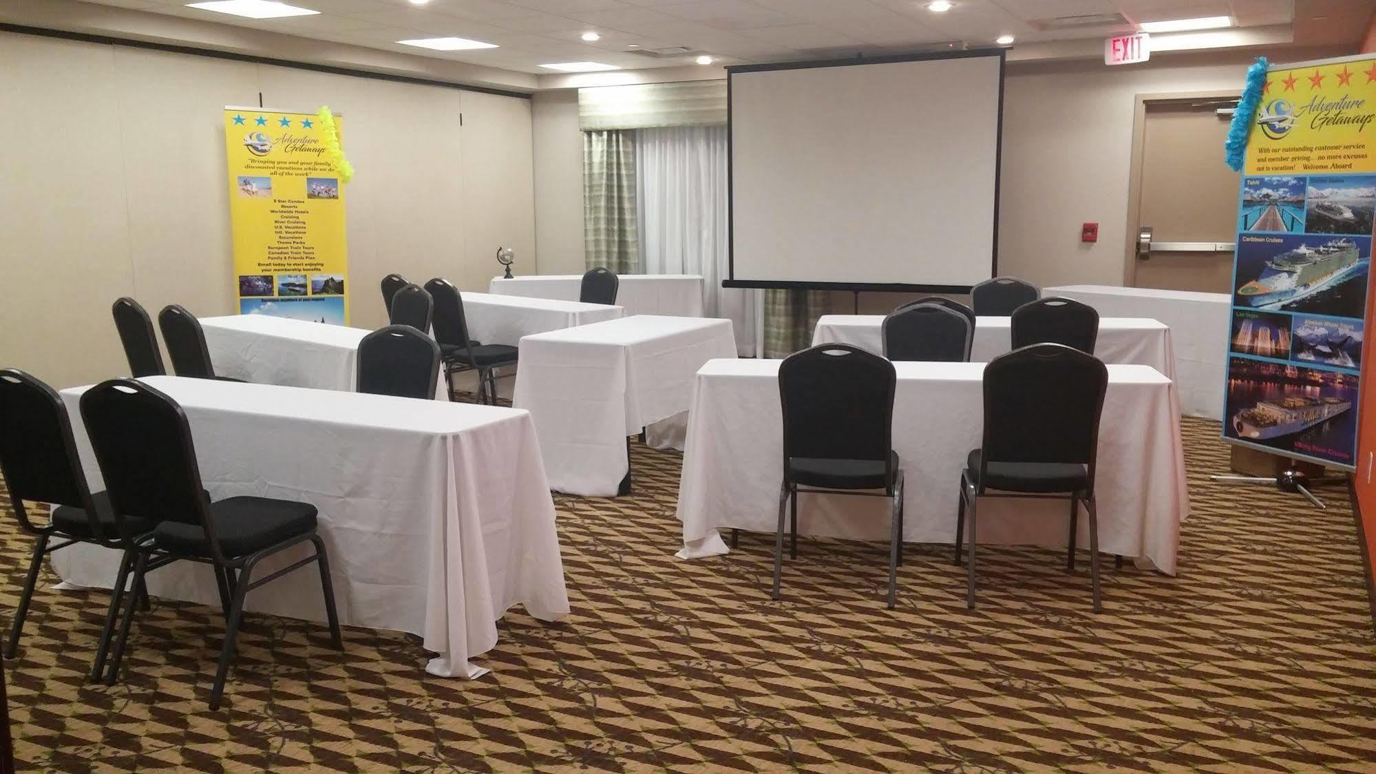 Holiday Inn Express & Suites Golden By Ihg Dış mekan fotoğraf